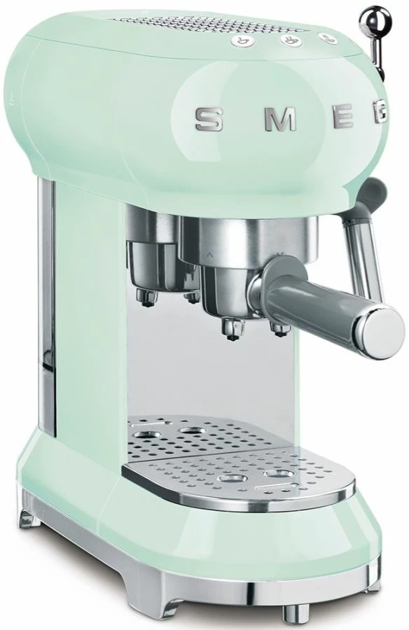 Smeg ECF01 Espresso Machine 3 Smeg ECF01 Espresso Machine