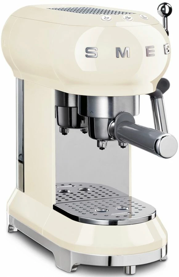Smeg ECF01 Espresso Machine 3 Smeg ECF01 Espresso Machine