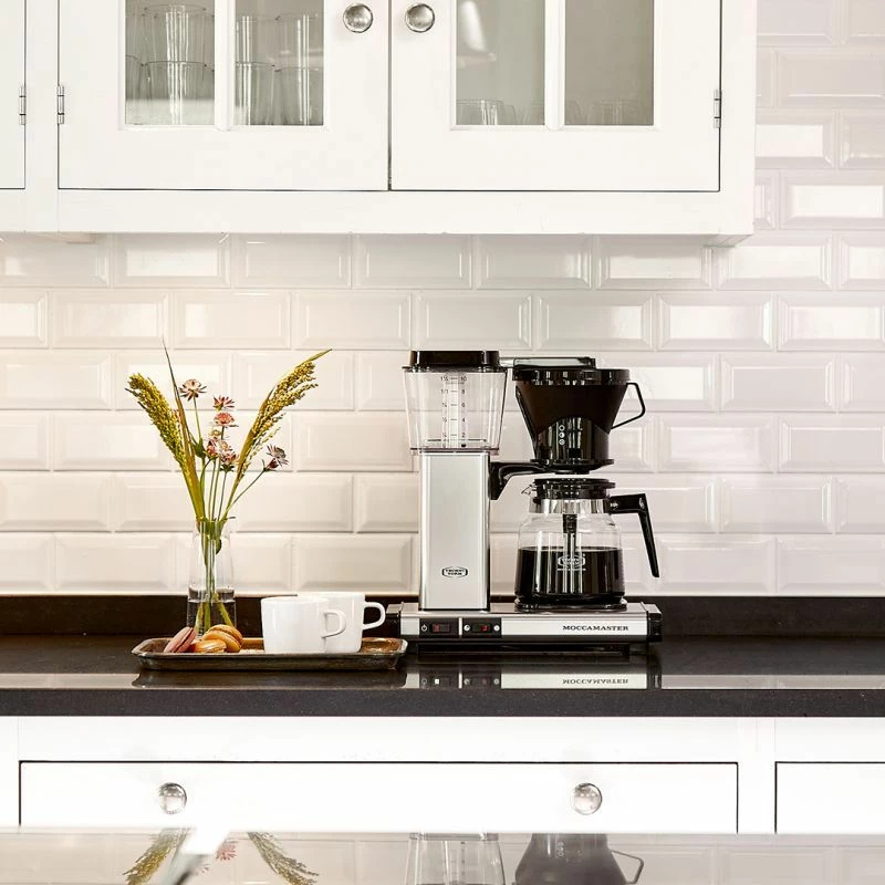 Moccamaster Manual S Coffee Maker 1.25 L, Polished Silver 4 Moccamaster Manual S Coffee Maker 1.25 L, Polished Silver - Image 2